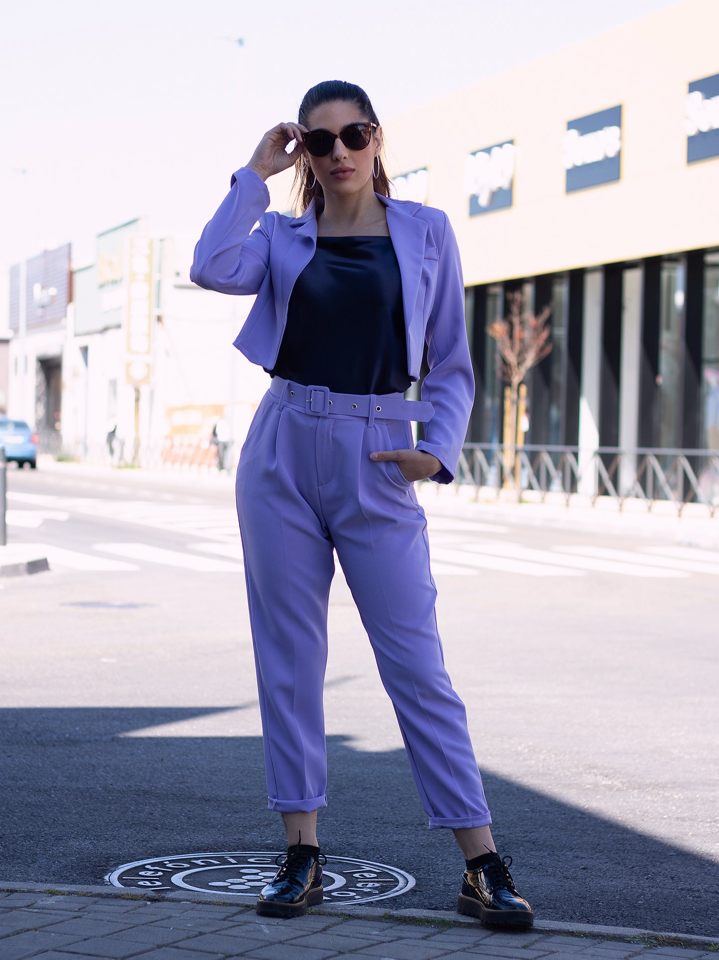 Conjunto violeta chaqueta y pantalón